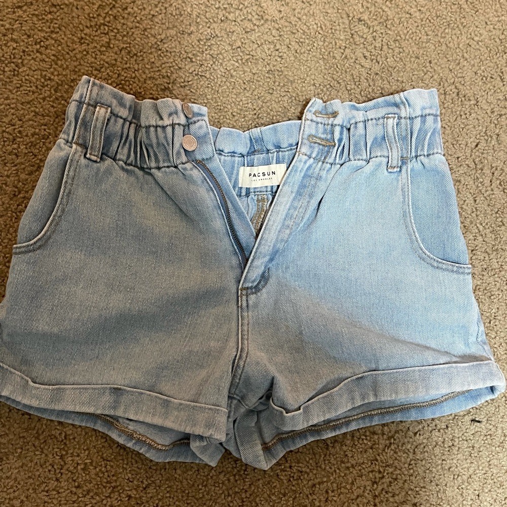 High waisted scrunched Jean shorts